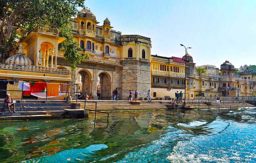 Golden Triangle Tour with Udaipur and Goa
