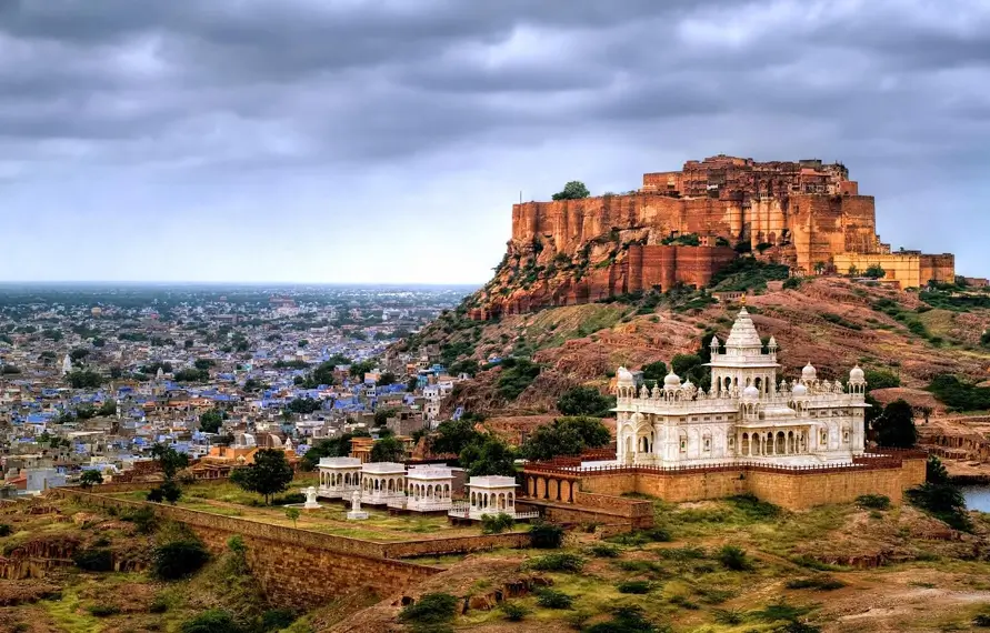 Discover Deserts, Forts And Palaces Tour Packages