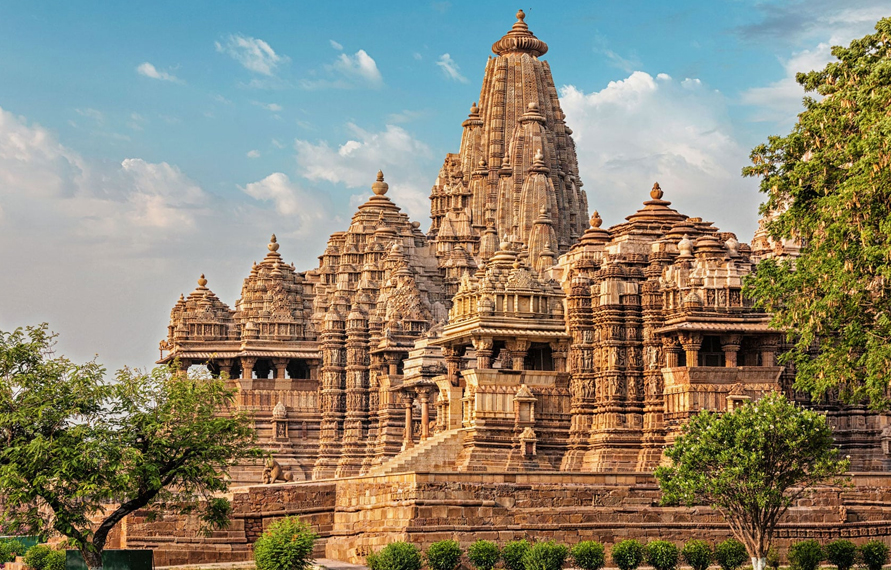 Golden Triangle Tour With Orchha, Khajuraho, Bandhavgarh
